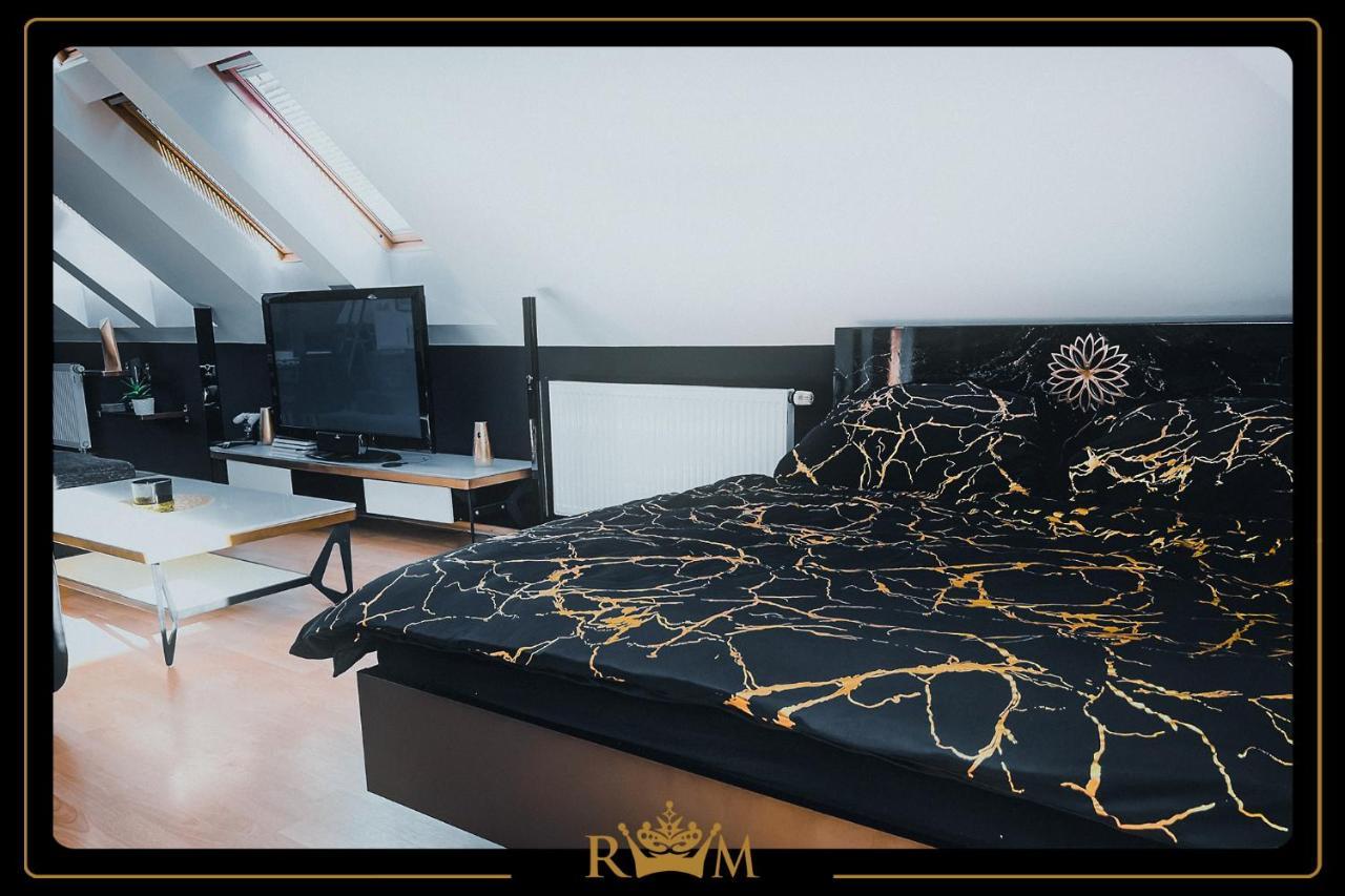 Rm Luxury In • 6 People • Free Parking • Pets Apartmán *