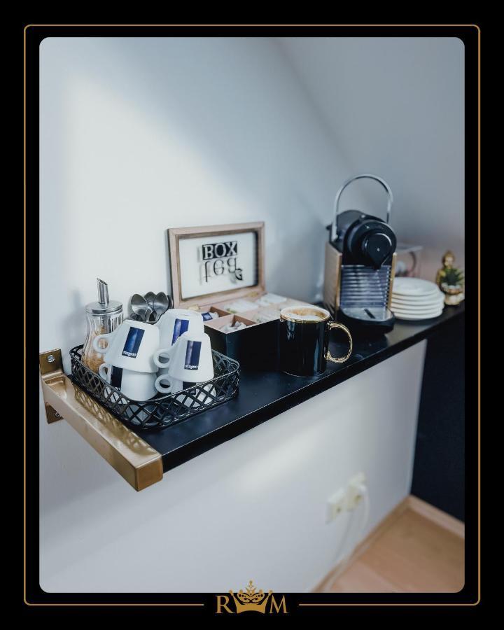 Rm Luxury In • 6 People • Free Parking • Pets * Praha